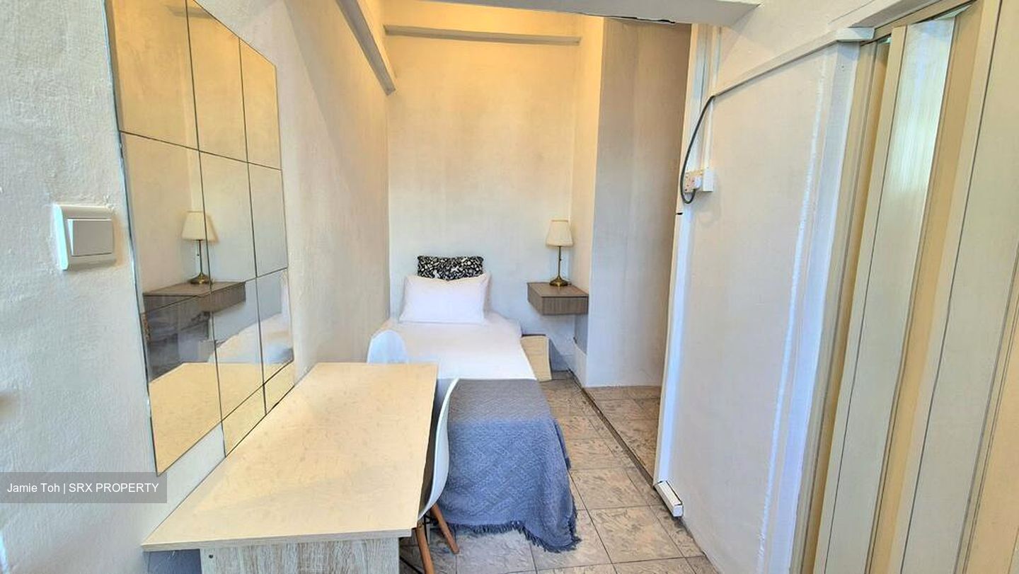 Elizabeth Tower (D9), Apartment #528280741